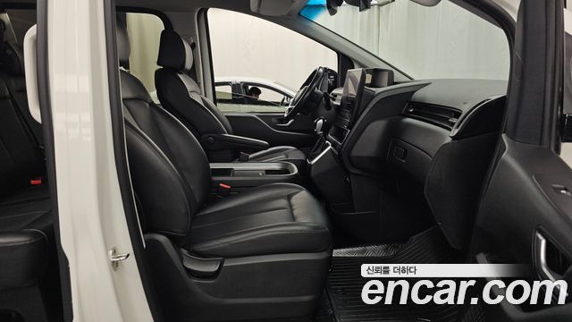 Hyundai Staria Cargo 5-Seater Modern 2022 — фото 15