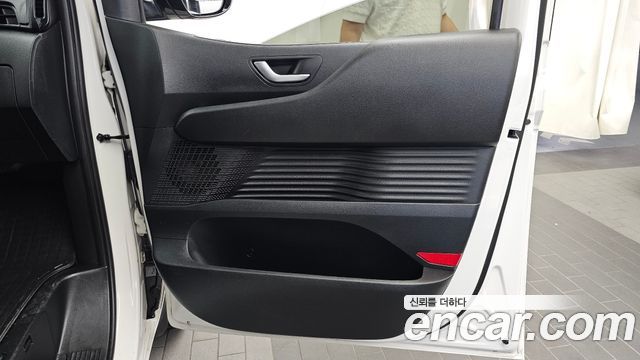 Hyundai Staria Cargo 5-Seater Modern 2022 — фото 31