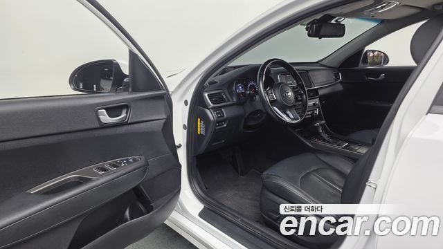 Kia K5 (II) 2.0 Prestige 2020 — фото 10