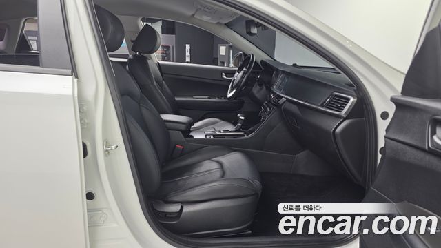 Kia K5 (II) 2.0 Prestige 2020 — фото 11