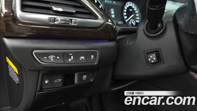 Genesis EQ900 3.8 GDI AWD Premium Luxury 2018 — фото 16