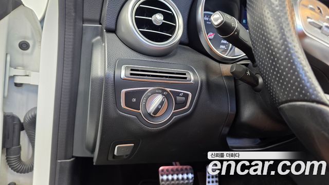 Mercedes-Benz C-Class (W205) C200 Cabriolet 2019 — фото 16