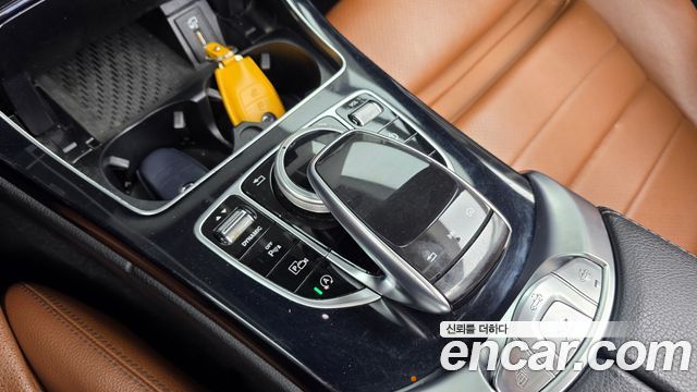 Mercedes-Benz C-Class (W205) C200 Cabriolet 2019 — фото 18