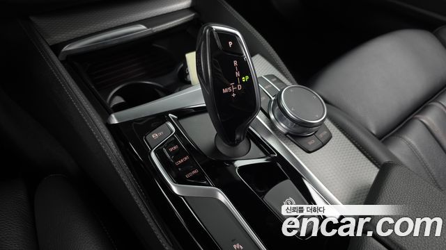 BMW 5 Series (G30) 520d xDrive M Sport Package 2017 — фото 9