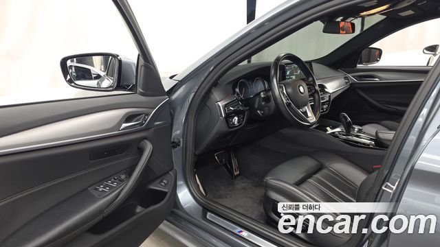 BMW 5 Series (G30) 520d xDrive M Sport Package 2017 — фото 10