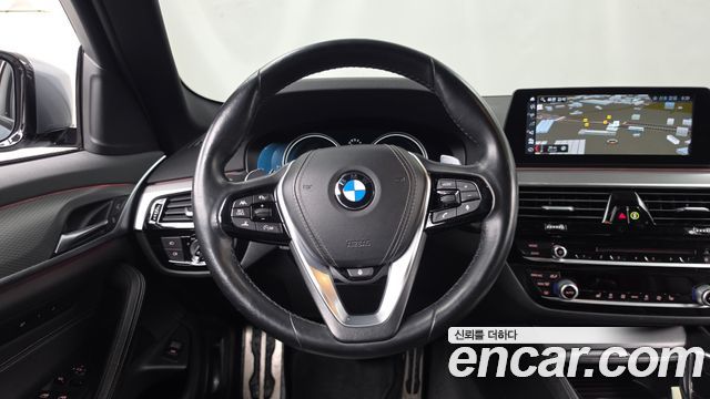 BMW 5 Series (G30) 520d xDrive M Sport Package 2017 — фото 13