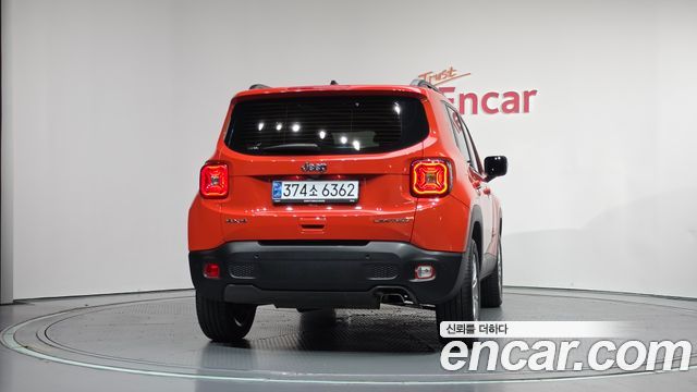 Jeep Renegade 2.4 Limited AWD 2021 — фото 4