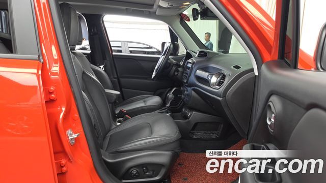 Jeep Renegade 2.4 Limited AWD 2021 — фото 11