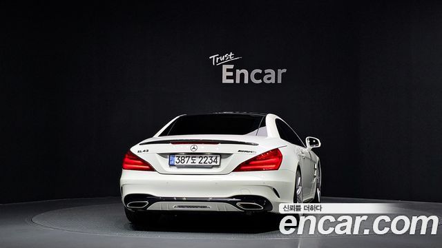 Mercedes-Benz SL-Class SL400 R231 2017 — фото 4