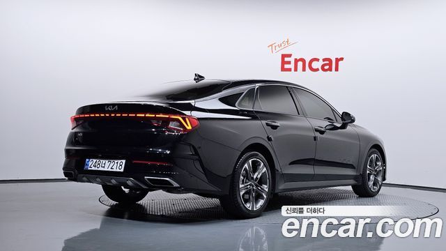Kia K5 (III) 1.6 Turbo Signature 2023 — фото 2