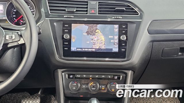 Volkswagen Tiguan (II) 2.0 TDI Prestige 2020 — фото 18