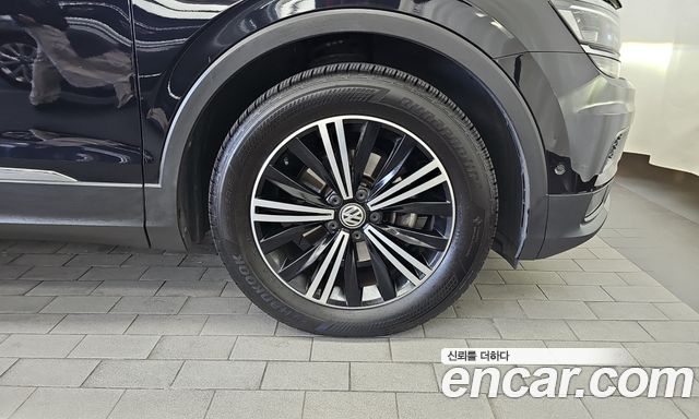 Volkswagen Tiguan (II) 2.0 TDI Prestige 2020 — фото 21