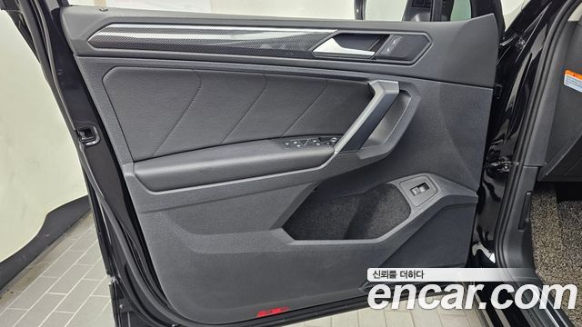 Volkswagen Tiguan (II) 2.0 TDI Prestige 2020 — фото 24