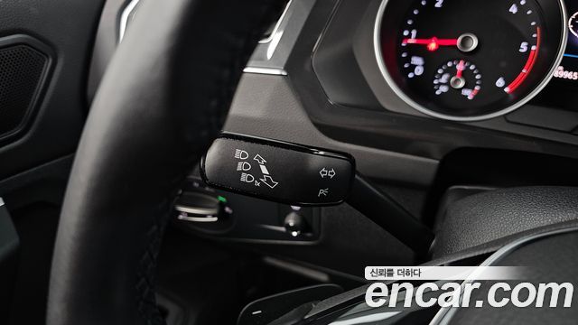 Volkswagen Tiguan (II) 2.0 TDI Prestige 2020 — фото 30