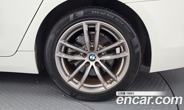 BMW 5 Series (G30) 530i xDrive Luxury Plus 2018 — фото 21