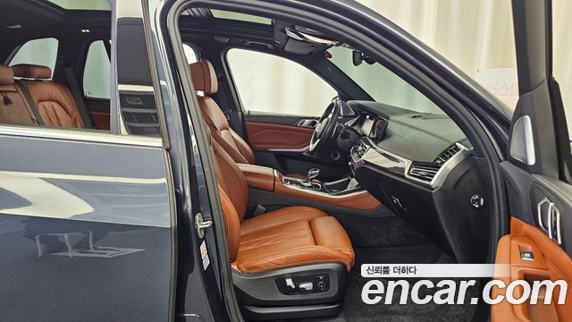 BMW X5 (G05) M50i 2022 — фото 26