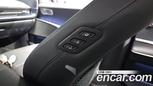 Hyundai Ioniq 6 Long Range Exclusive + 2023 — фото 19