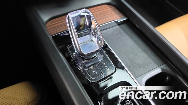 Volvo S60 (III) B5 Ultimate Bright 2024 — фото 9