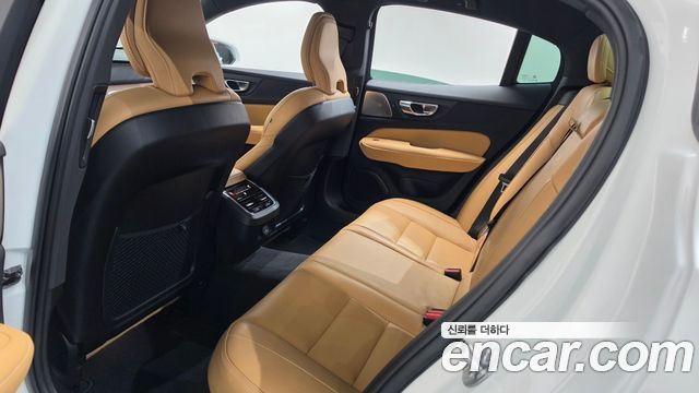 Volvo S60 (III) B5 Ultimate Bright 2024 — фото 19