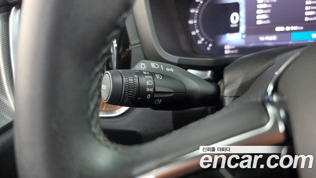 Volvo S60 (III) B5 Ultimate Bright 2024 — фото 27