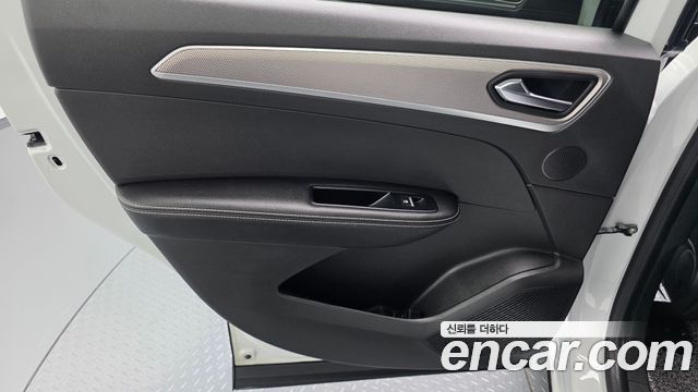 Renault Korea XM3 1.6 E-TECH Inspire e-shifter 2023 — фото 25