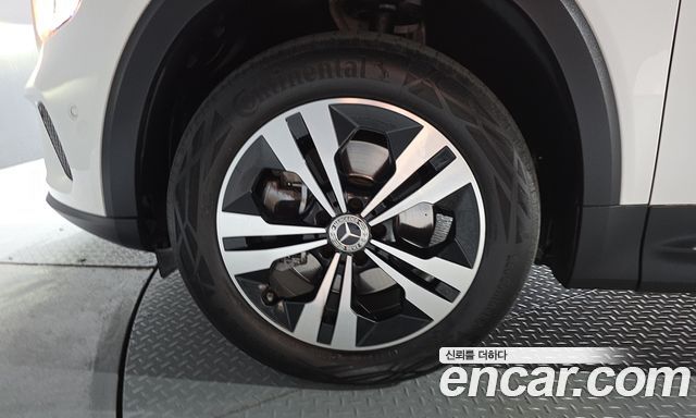 Mercedes-Benz GLB-Class (X247) GLB200 d 2023 — фото 5