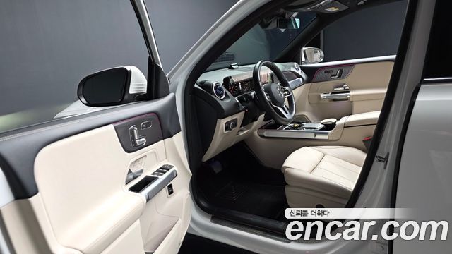 Mercedes-Benz GLB-Class (X247) GLB200 d 2023 — фото 10