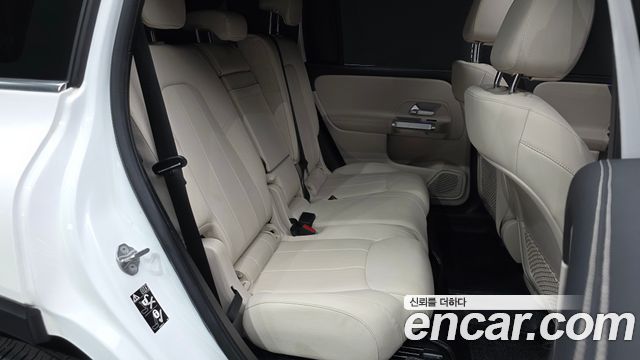 Mercedes-Benz GLB-Class (X247) GLB200 d 2023 — фото 12