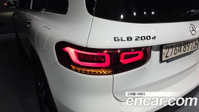 Mercedes-Benz GLB-Class (X247) GLB200 d 2023 — фото 23