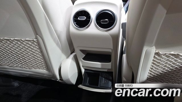 Mercedes-Benz GLB-Class (X247) GLB200 d 2023 — фото 31