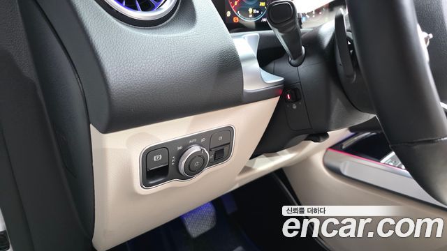 Mercedes-Benz GLB-Class (X247) GLB200 d 2023 — фото 36