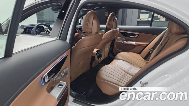Mercedes-Benz E-Class (W214) E300 4MATIC AMG Line 2026 — фото 26