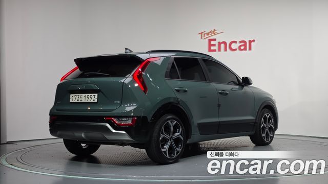 Kia Niro Signature 2022 — фото 2