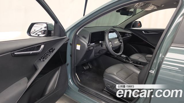 Kia Niro Signature 2022 — фото 10