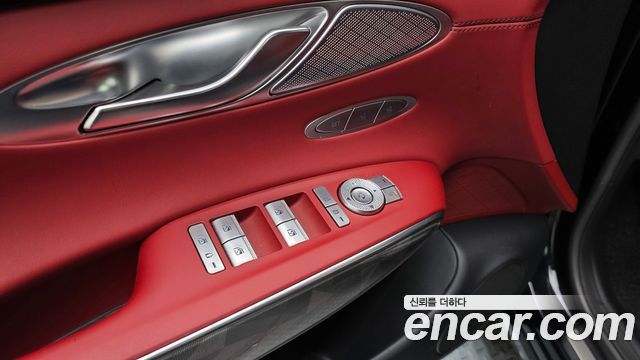 Genesis GV70 3.5T Gasoline AWD 2021 — фото 32