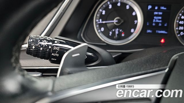 Hyundai Sonata (DN8) 2.0 Premium Family 2020 — фото 17
