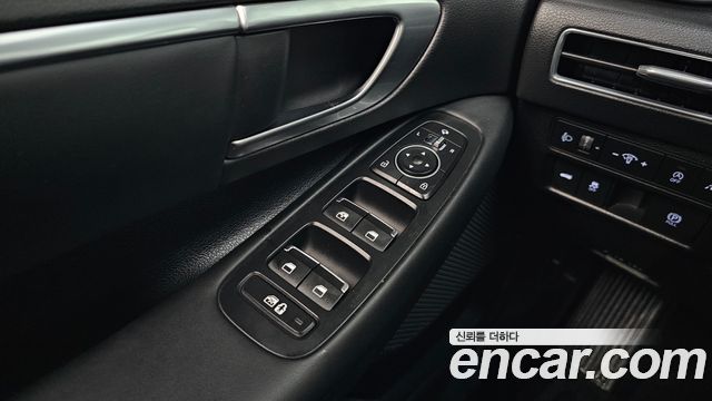 Hyundai Sonata (DN8) 2.0 Premium Family 2020 — фото 18