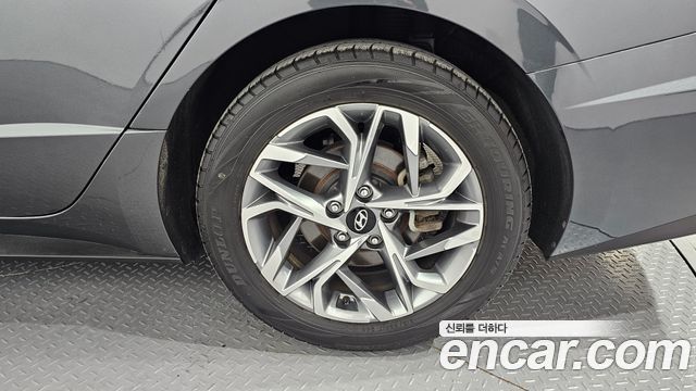 Hyundai Sonata (DN8) 2.0 Premium Family 2020 — фото 21