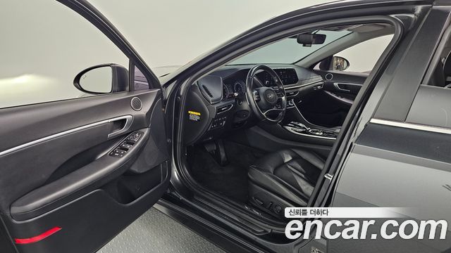 Hyundai Sonata (DN8) 2.0 Premium Family 2020 — фото 26
