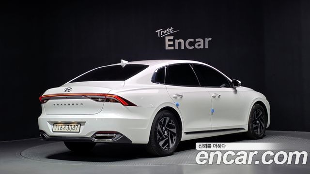 Hyundai Grandeur Hybrid (IG) Premium 2023 — фото 2