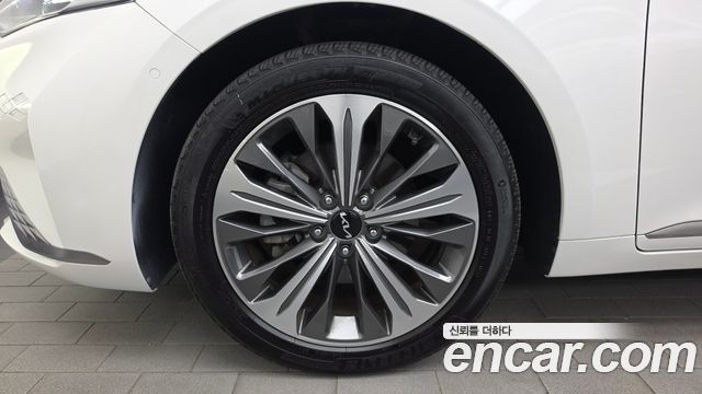 Kia K8 Hybrid Signature 2023 — фото 5