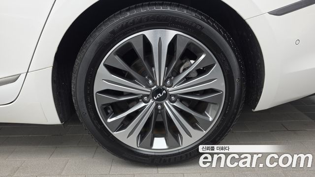 Kia K8 Hybrid Signature 2023 — фото 21