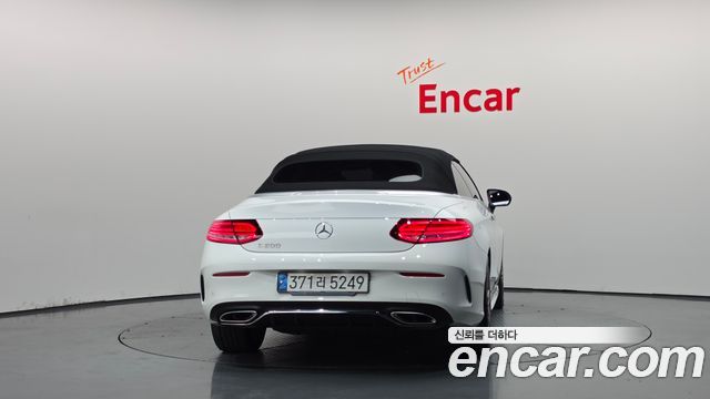Mercedes-Benz C-Class (W205) C200 Cabriolet 2021 — фото 4