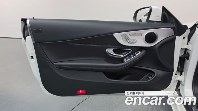Mercedes-Benz C-Class (W205) C200 Cabriolet 2021 — фото 30