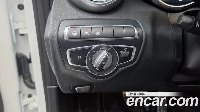 Mercedes-Benz C-Class (W205) C200 Cabriolet 2021 — фото 36