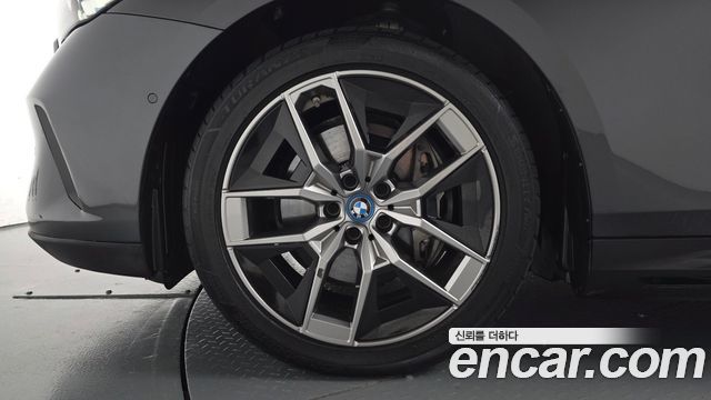 BMW i5 (G60) eDrive 40 2024 — фото 5