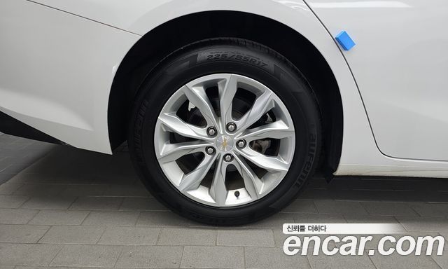 Chevrolet Malibu 1.3 Turbo Premier 2019 — фото 5