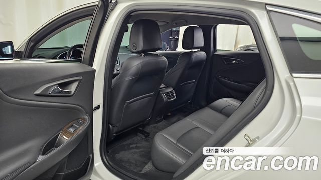 Chevrolet Malibu 1.3 Turbo Premier 2019 — фото 12