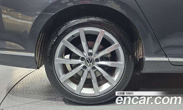Volkswagen Passat GT (B8) 2.0 TDI Prestige 2021 — фото 5