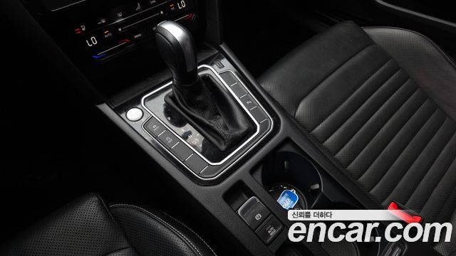 Volkswagen Passat GT (B8) 2.0 TDI Prestige 2021 — фото 9